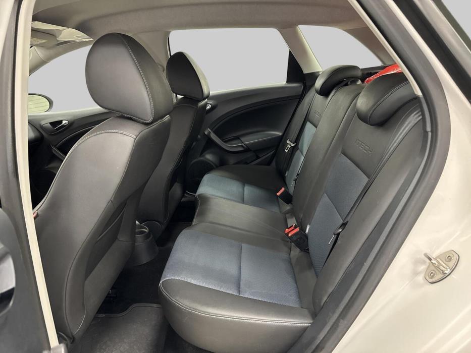 SEAT Ibiza ST 2015
