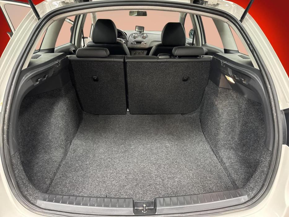SEAT Ibiza ST 2015