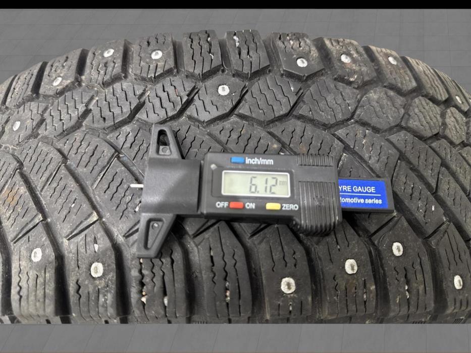 VOLKSWAGEN Polo 2015