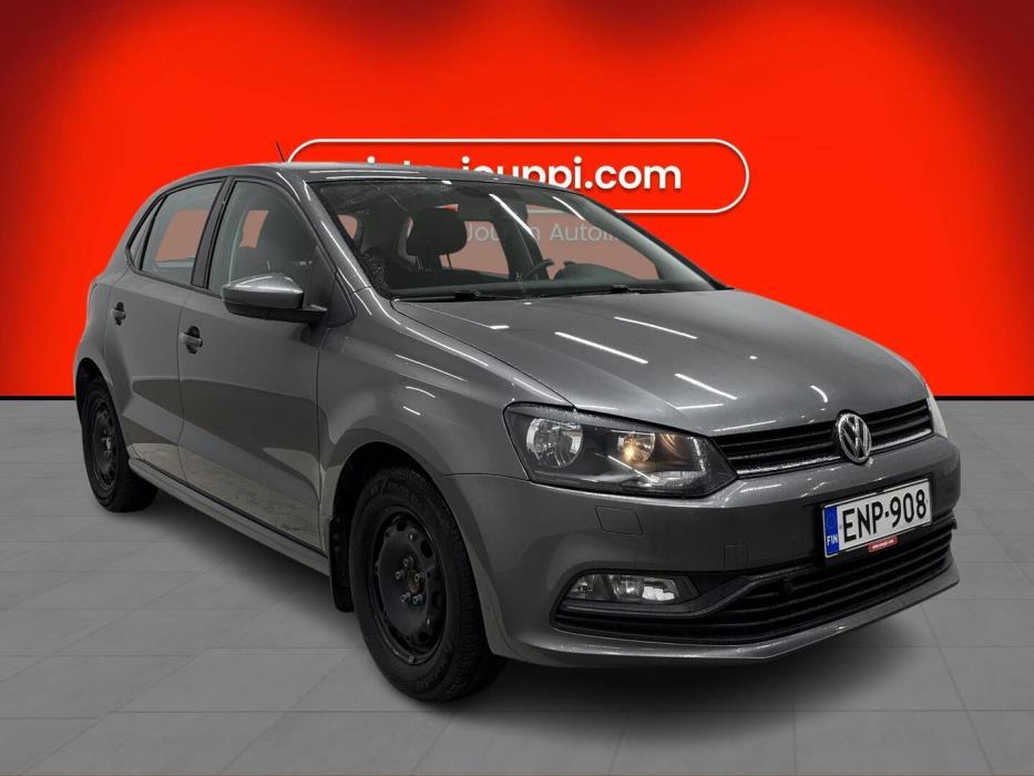 VOLKSWAGEN Polo 2015
