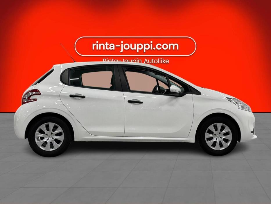 PEUGEOT 208 2014