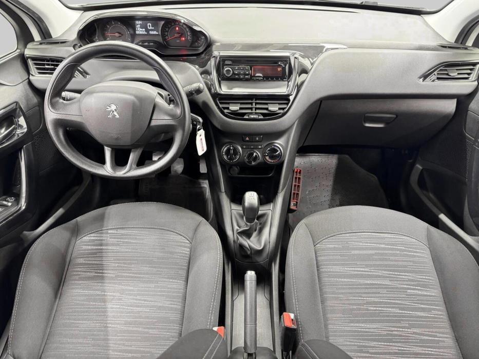 PEUGEOT 208 2014