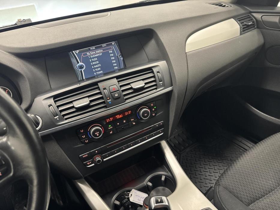 BMW X3 2011