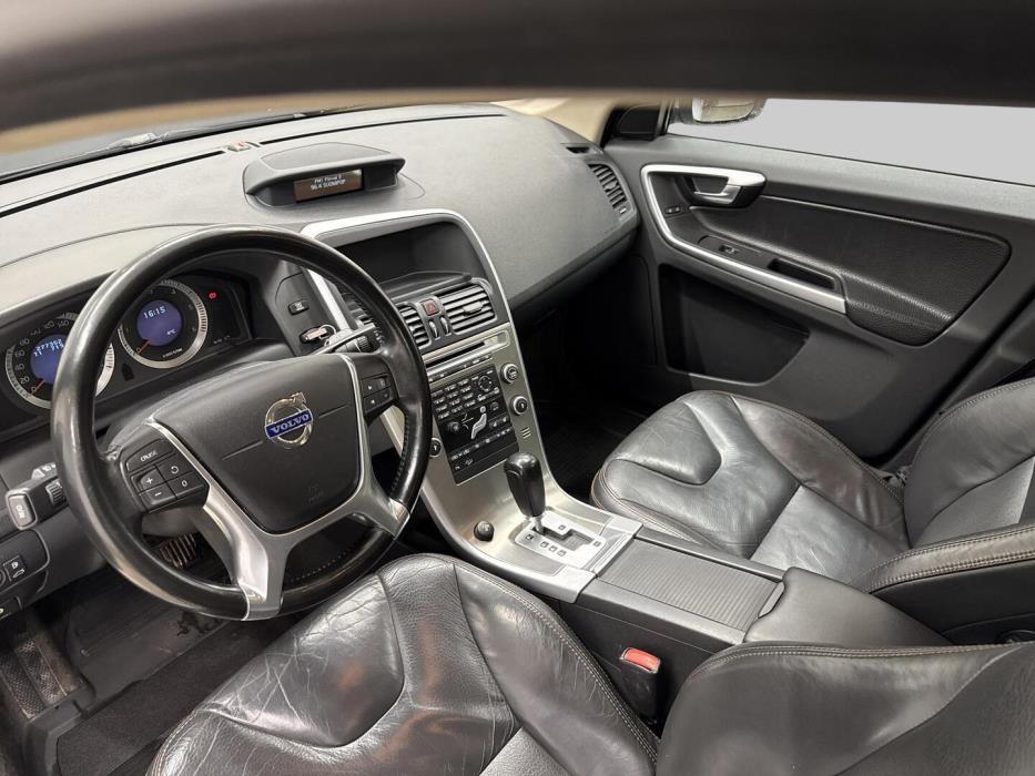 VOLVO XC60 2010