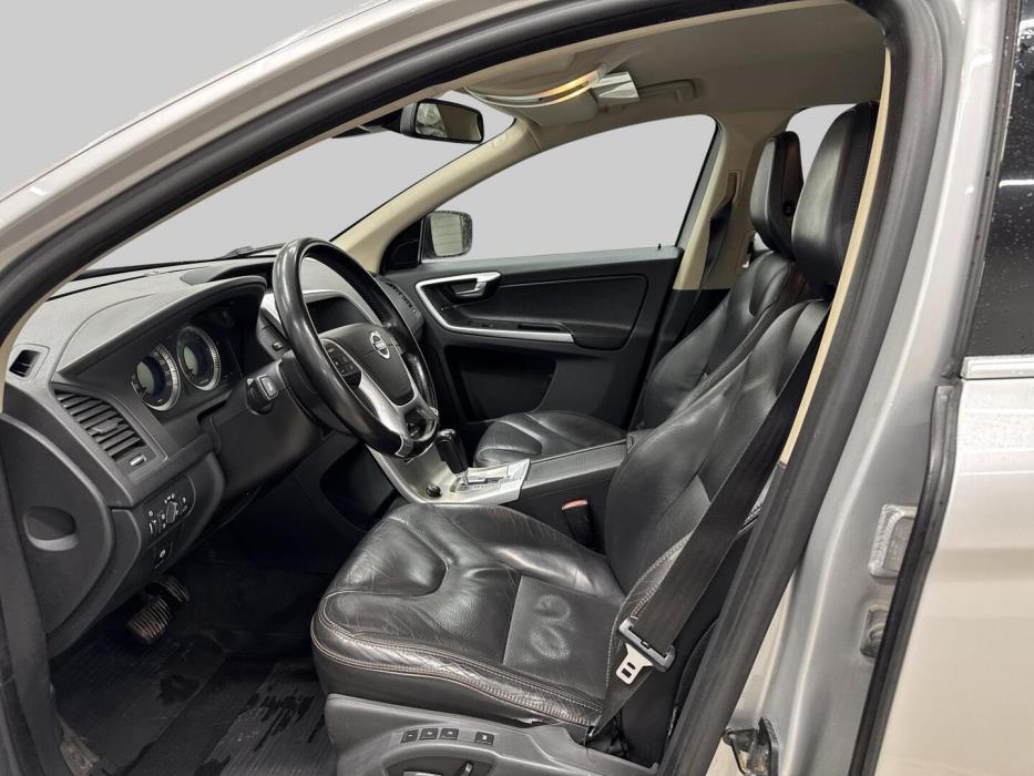 VOLVO XC60 2010