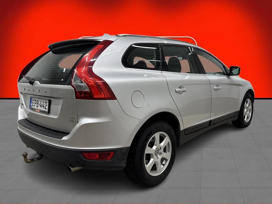 VOLVO XC60 2010