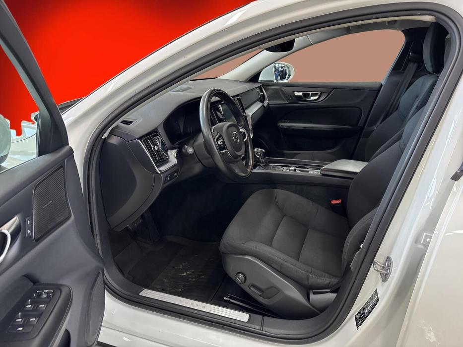 VOLVO V60 2018