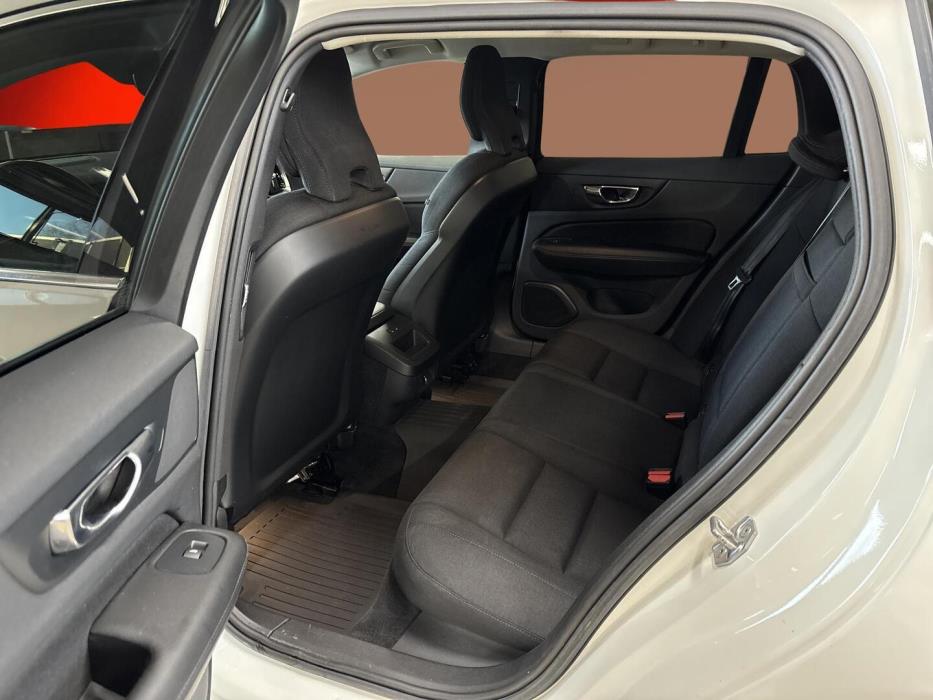 VOLVO V60 2018