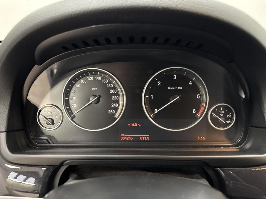 BMW 520 2015