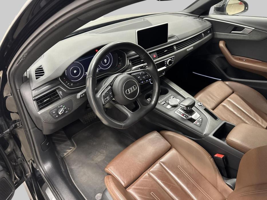 AUDI A4 2019