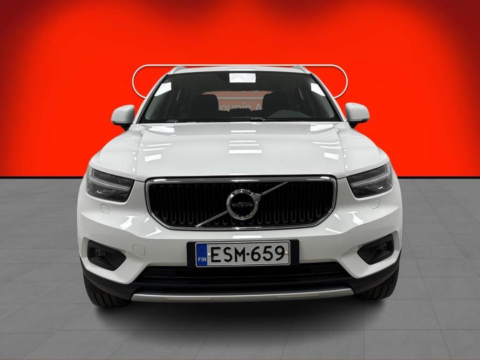 VOLVO XC40 2020
