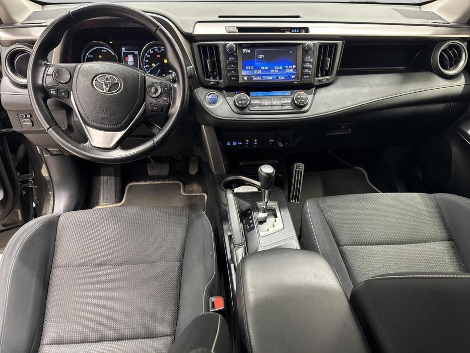 TOYOTA RAV4 2016