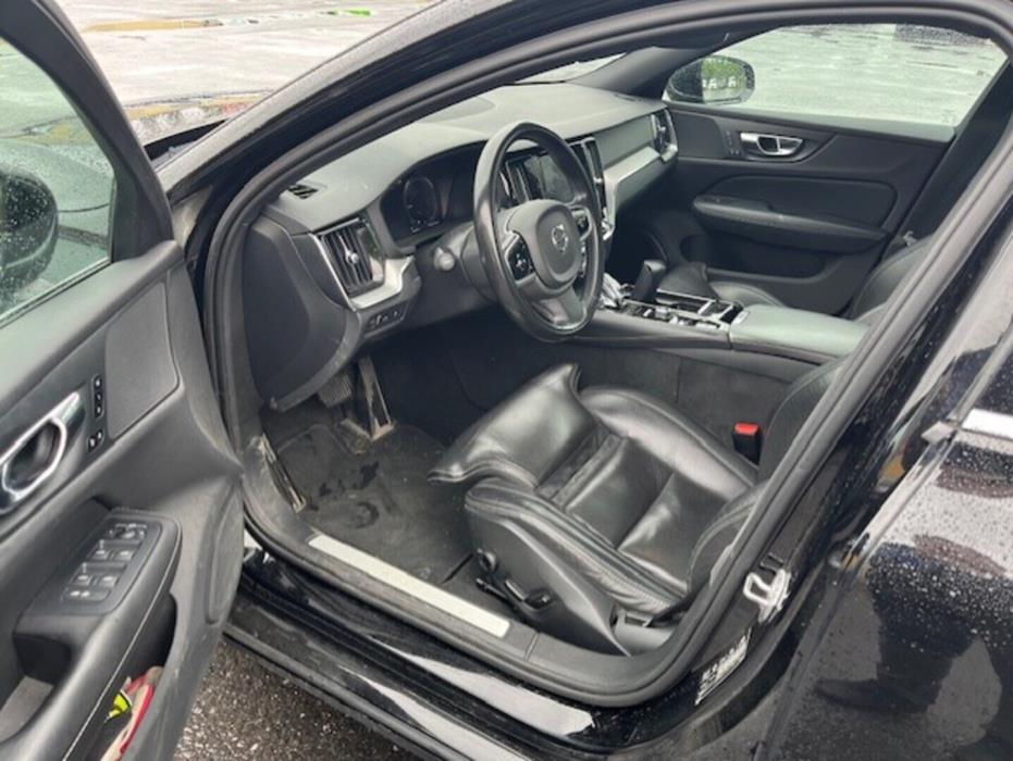 VOLVO V60 2019