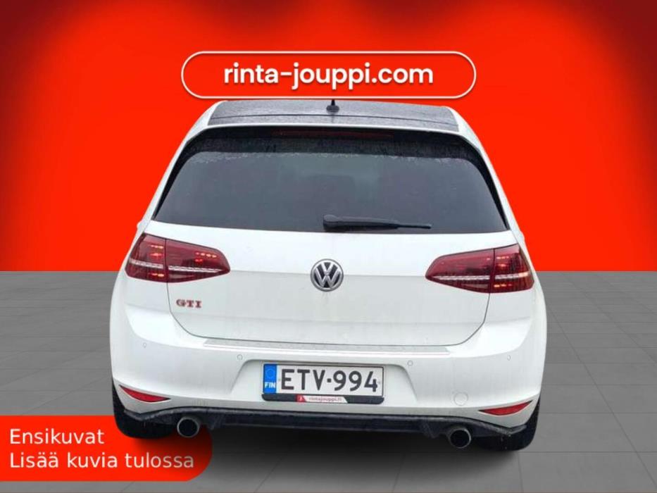 VOLKSWAGEN Golf 2015