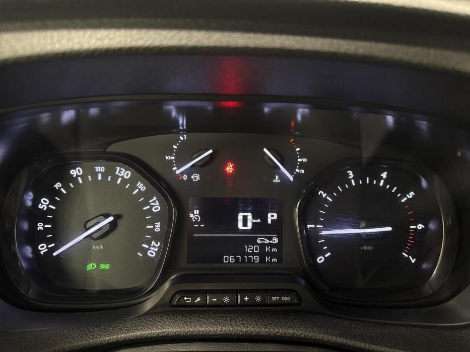 PEUGEOT Expert 2022