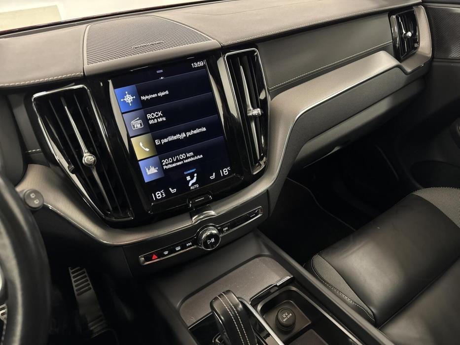 VOLVO XC60 2021