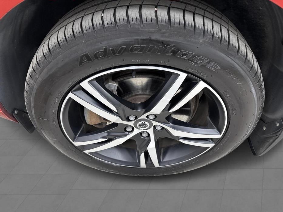 VOLVO XC60 2021