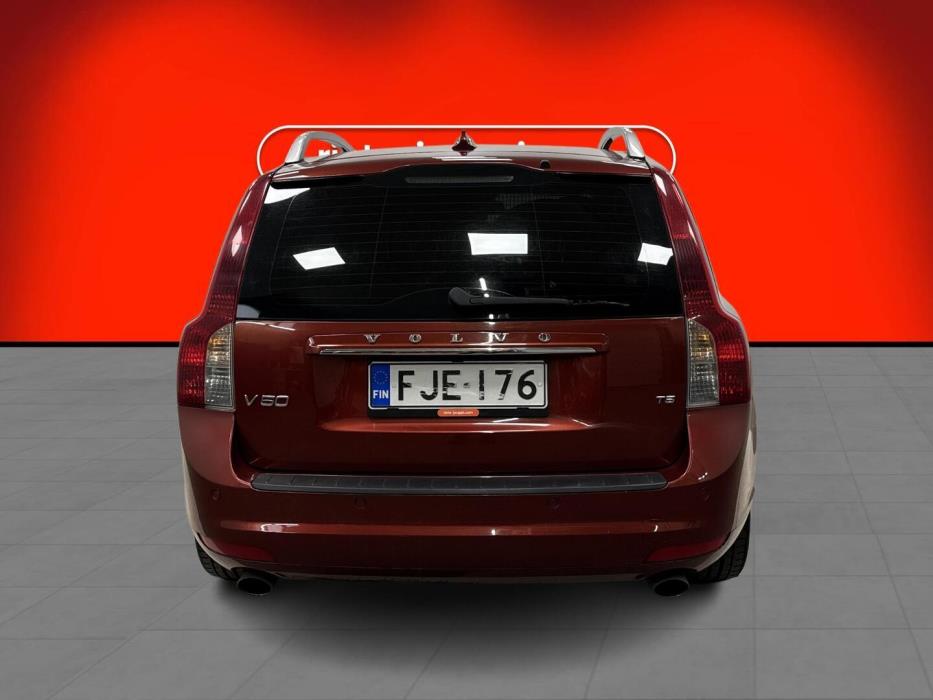 VOLVO V50 2009