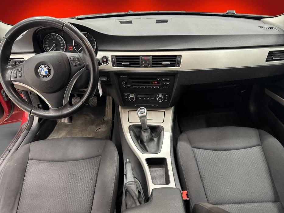 BMW 318 2009