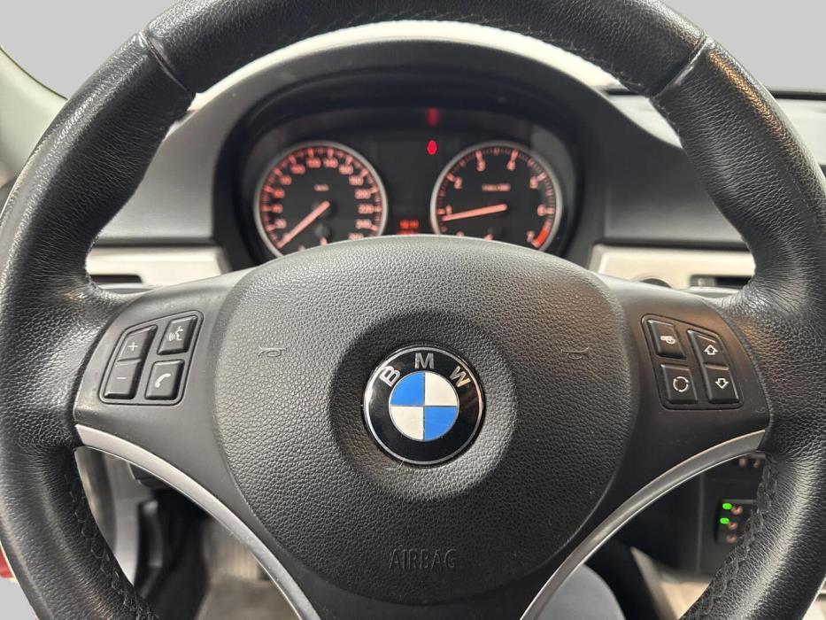 BMW 318 2009