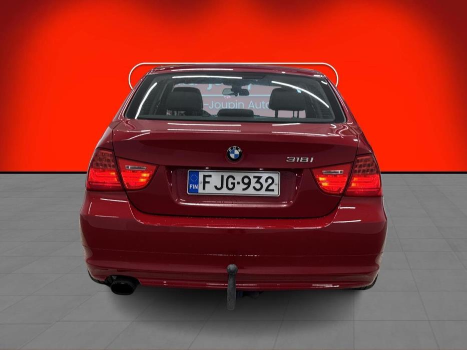 BMW 318 2009