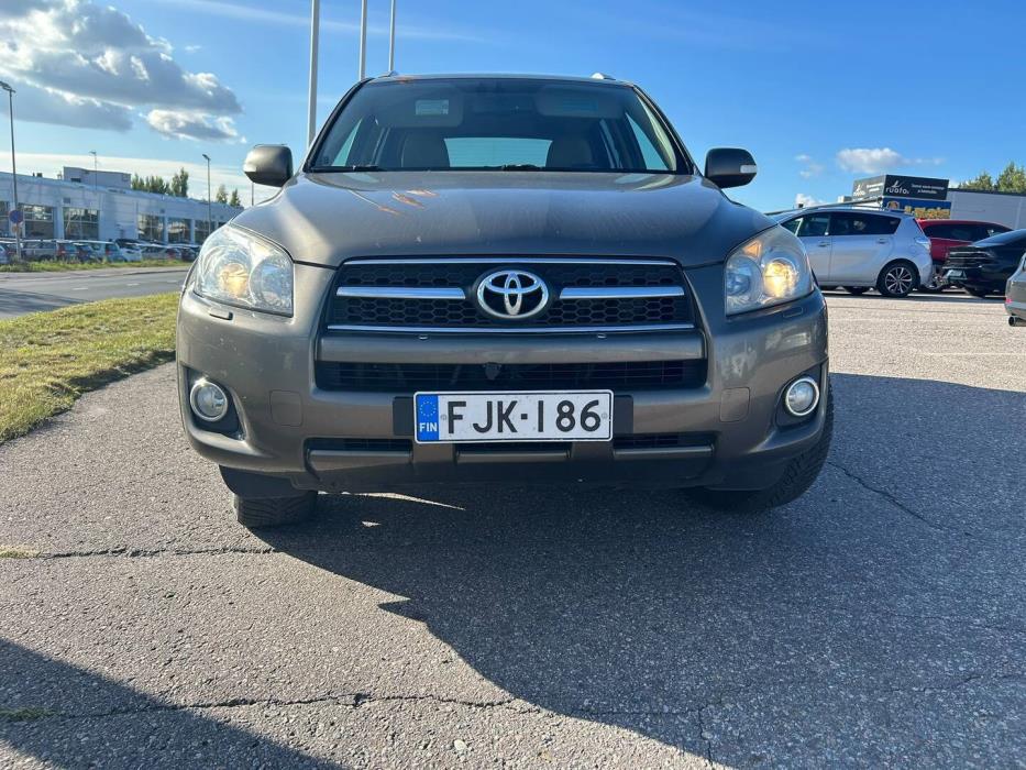 TOYOTA RAV4 2009