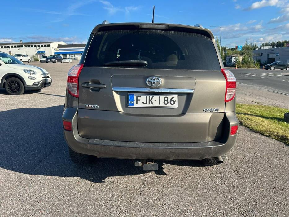 TOYOTA RAV4 2009