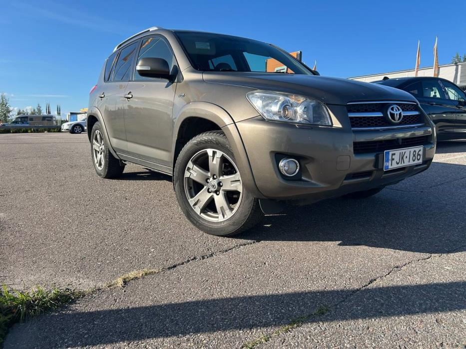TOYOTA RAV4 2009
