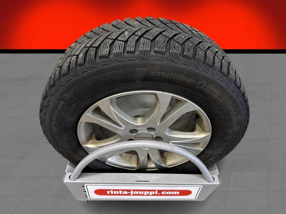 SUBARU Forester 2011