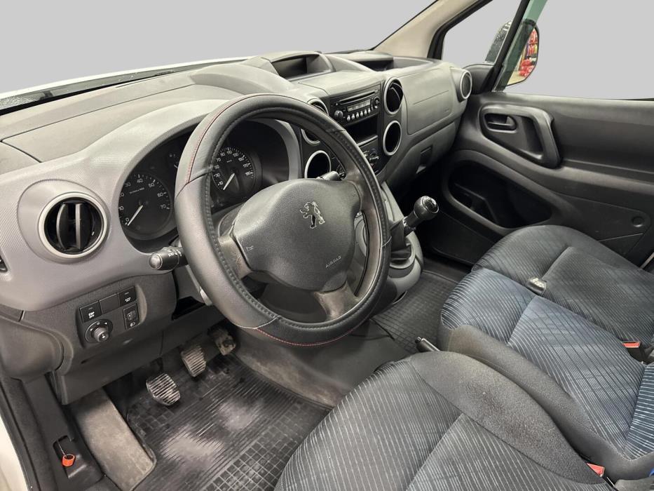 PEUGEOT Partner 2012