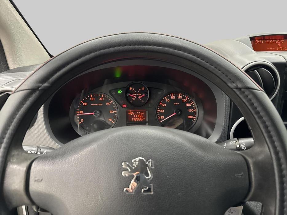 PEUGEOT Partner 2012