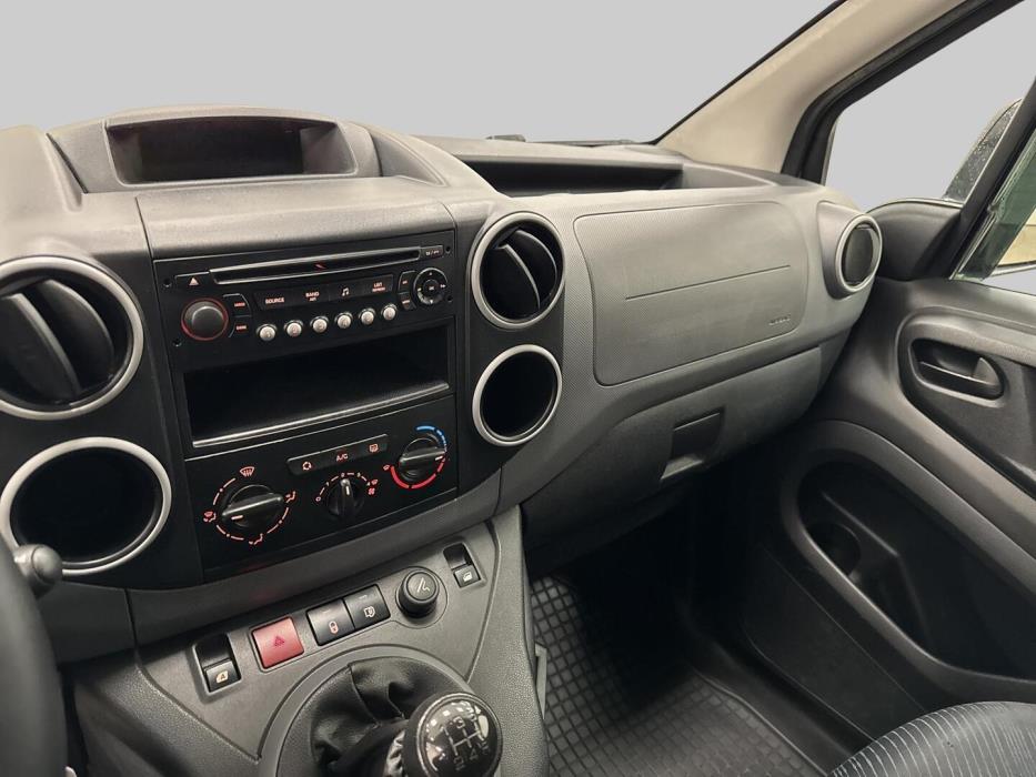 PEUGEOT Partner 2012