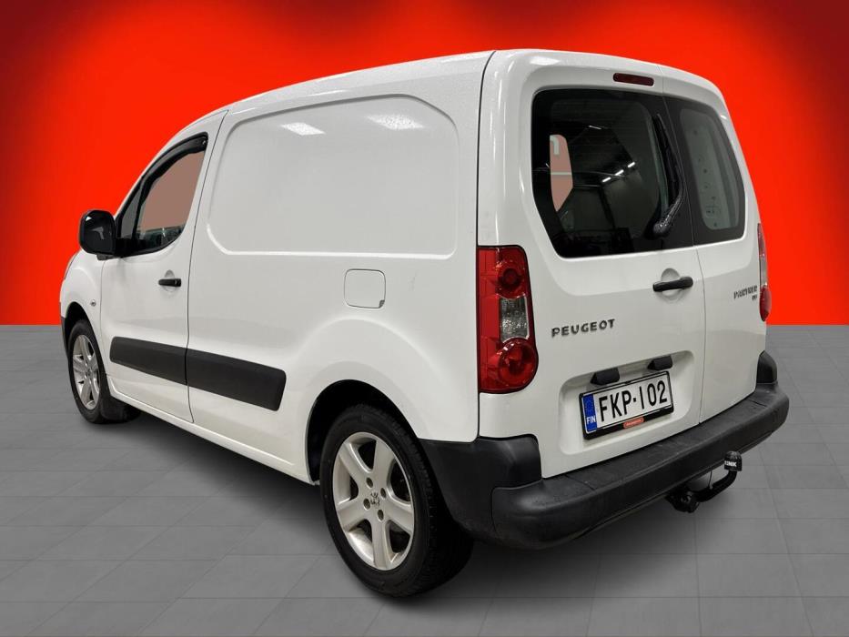 PEUGEOT Partner 2012