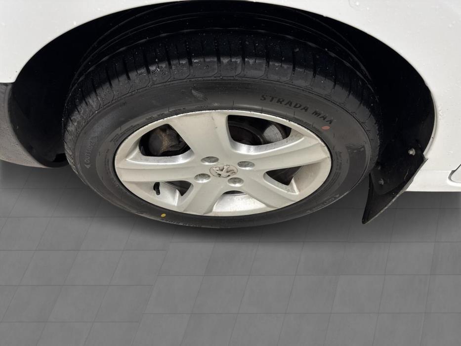 PEUGEOT Partner 2012