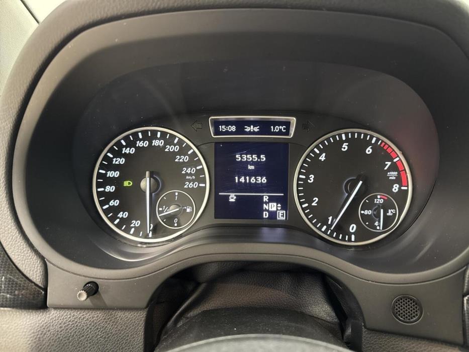 MERCEDES-BENZ B 2012