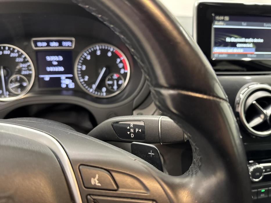 MERCEDES-BENZ B 2012