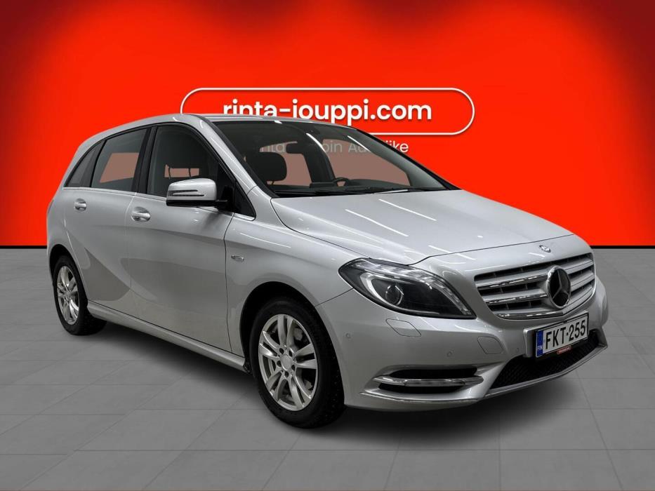 MERCEDES-BENZ B 2012