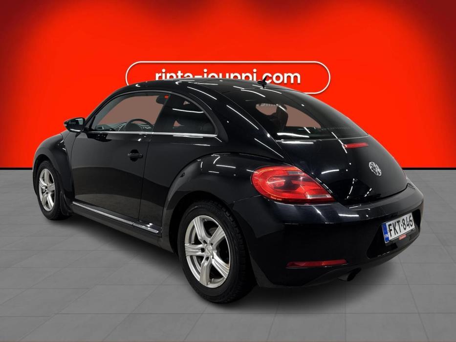 VOLKSWAGEN BEETLE 2012