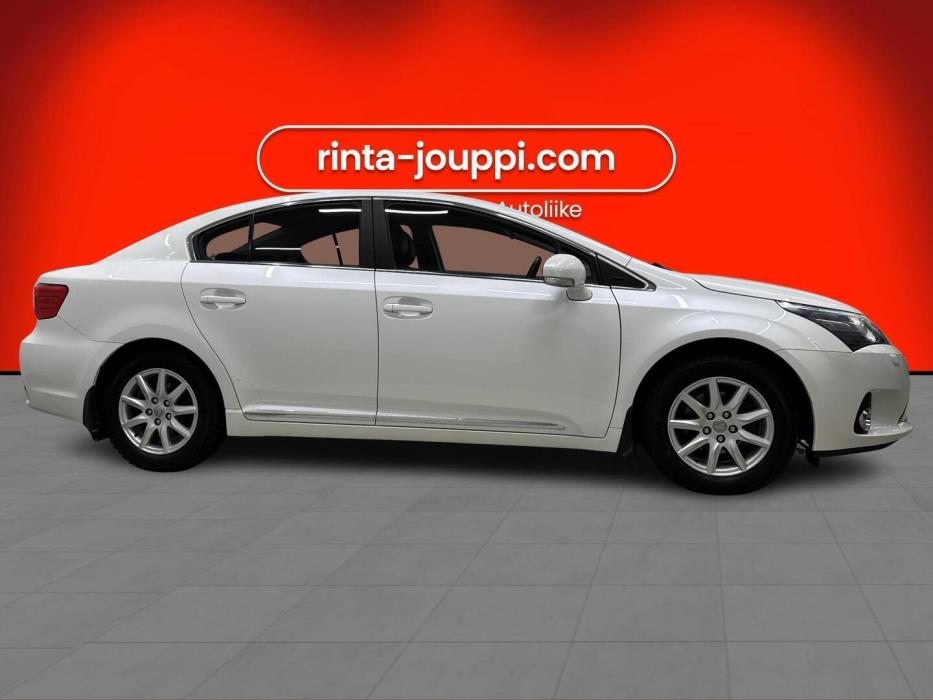 TOYOTA Avensis 2013
