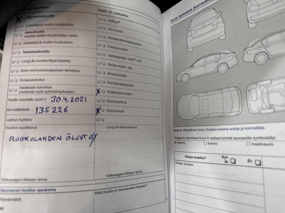 VOLKSWAGEN Polo 2013