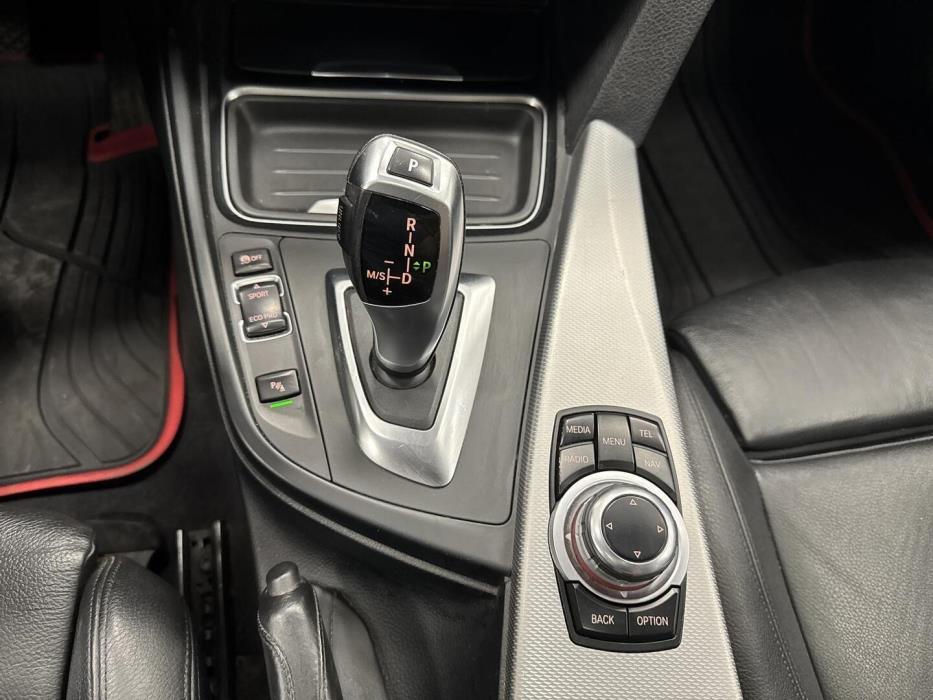 BMW 318 2014