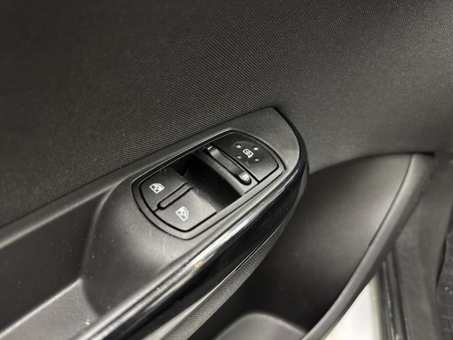 OPEL Corsa 2016