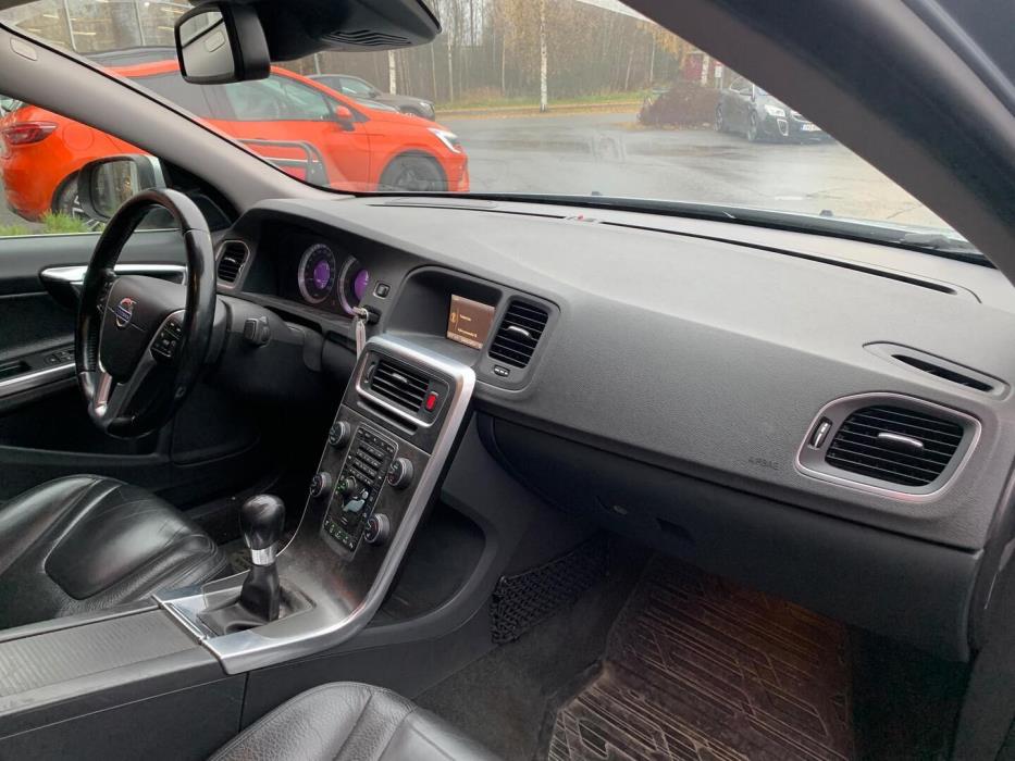 VOLVO S60 2010