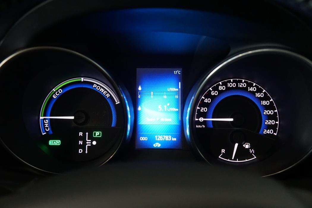 TOYOTA Auris 2016