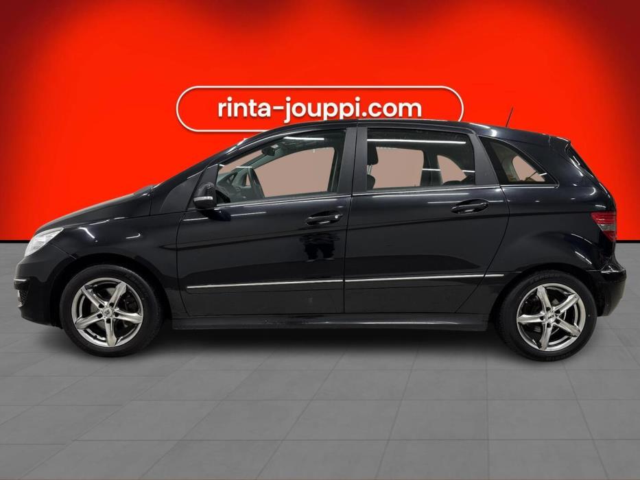 MERCEDES-BENZ B 2011