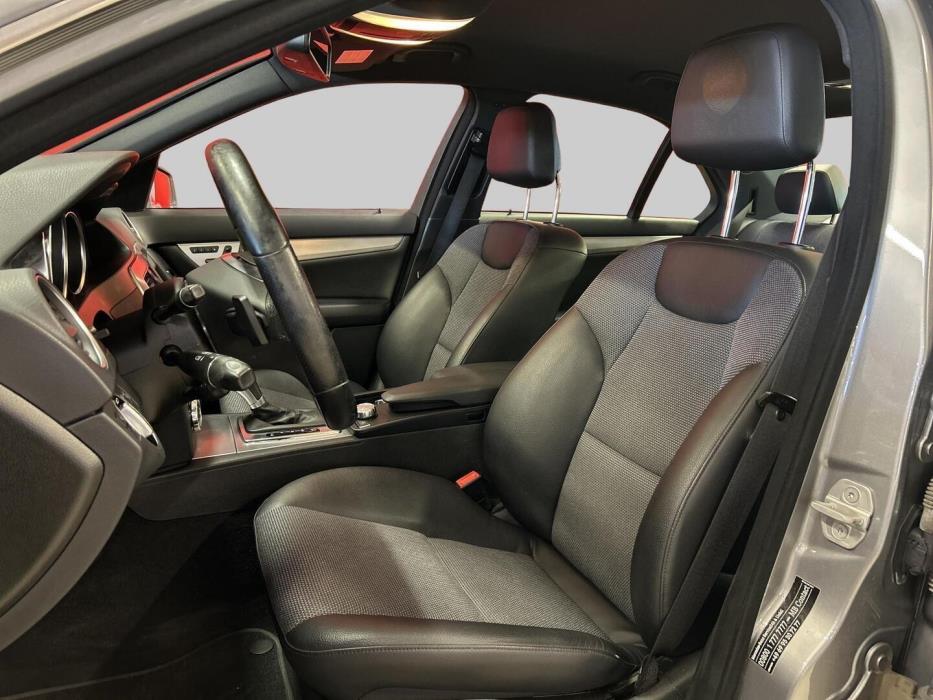 MERCEDES-BENZ C 2012