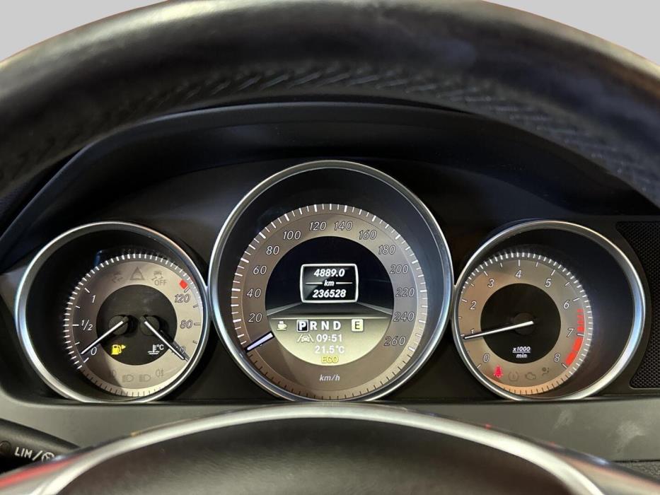 MERCEDES-BENZ C 2012