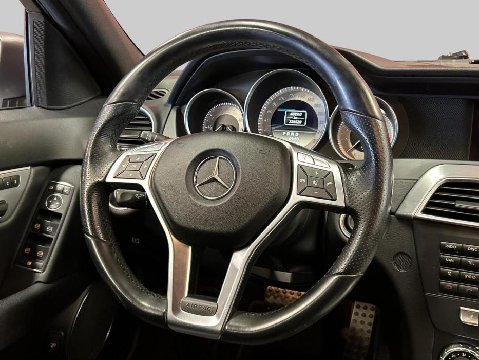 MERCEDES-BENZ C 2012
