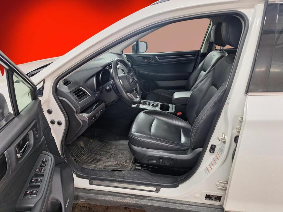 SUBARU Outback 2018