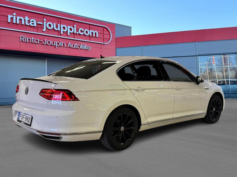 VOLKSWAGEN Passat 2017